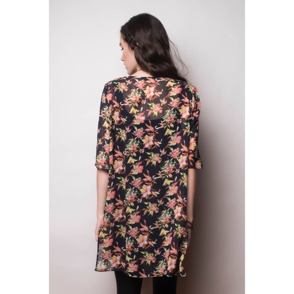 Lightweight Tropical Floral Print Cardigan Kimono - Picture 4 of 6